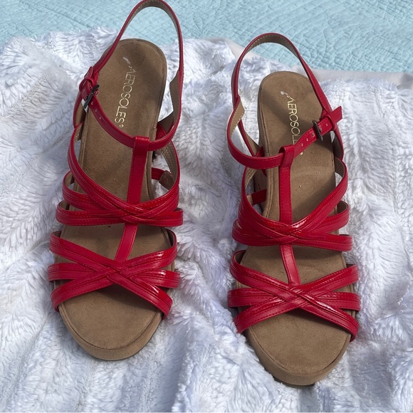 NWOT Red Aerosoles Sandals plush comfortable insoles; 4” wedge, never worn ❤️. - Picture 2 of 8